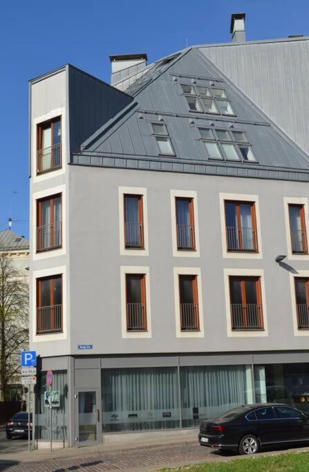 Luxury Apartment With A Balcony And View In Riga Old Town Ngoại thất bức ảnh